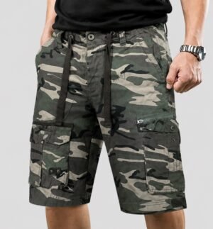 Bermuda Cargo com elástico camuflada verde